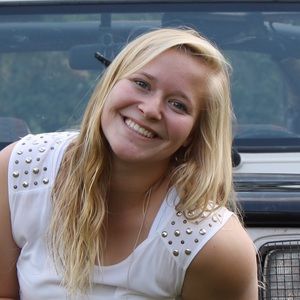 Meet your Posher, Kayla