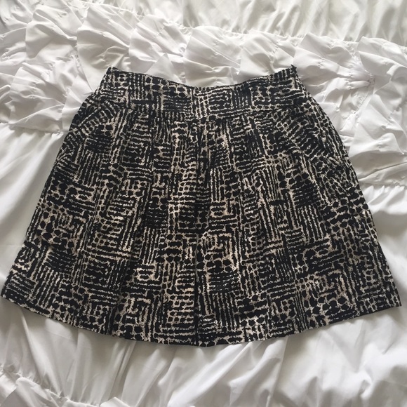 Black and nude flowy skirt