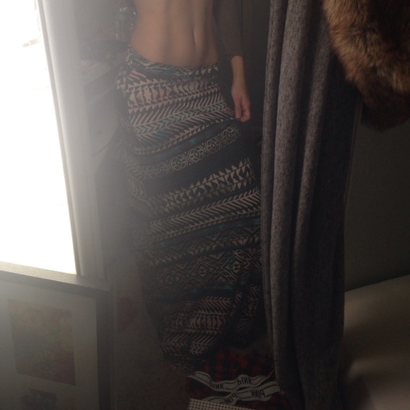 Maxi skirt! - Picture 2 of 3