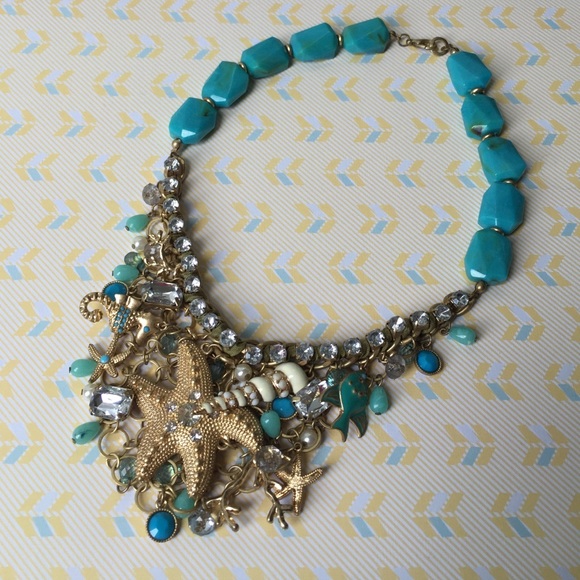 Jewelry - Beachy statement necklace
