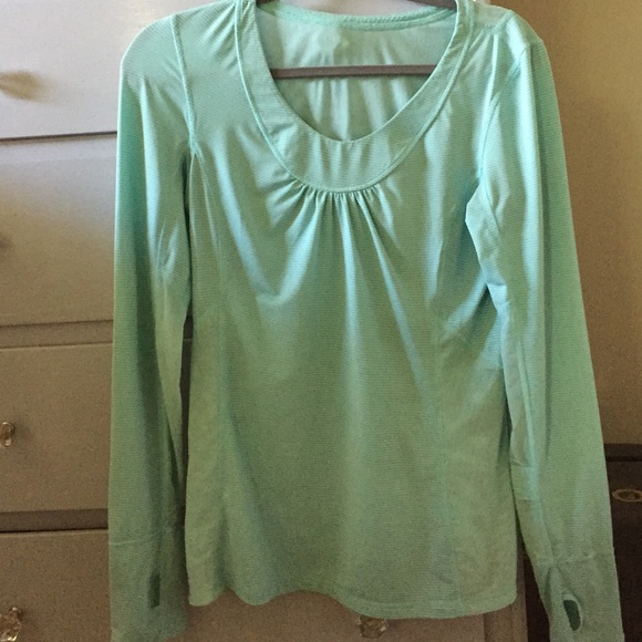 Lululemon long sleeve top