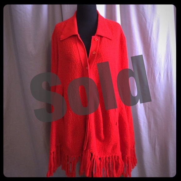 💥SOLD ON A BUNDLE💥Red Poncho