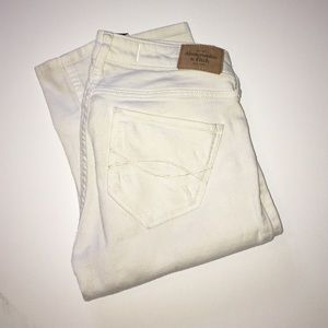 White A&F super skinny jeans