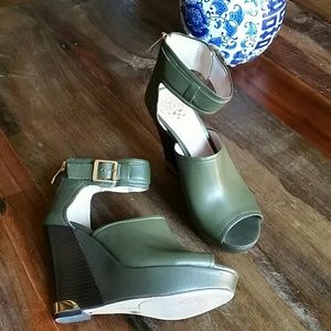 Vince Camuto wedges