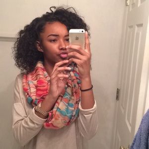 Meet your Posher, Alayna