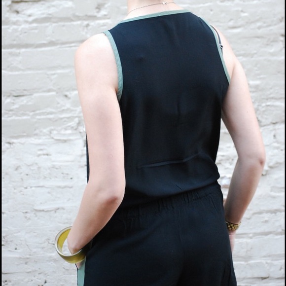 Splendid Other - Splendid black with green stripe romper. Splendid Other - Splendid black with green stripe romper.