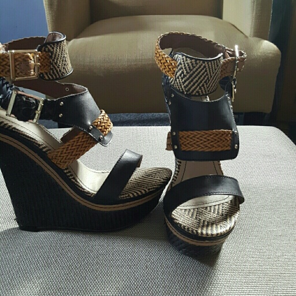 Shoes - Wedge Tribal Heels (New)