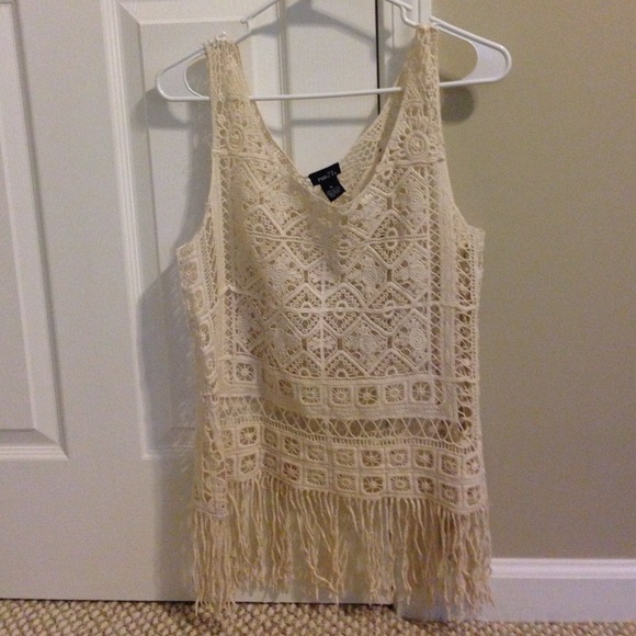 Crochet top with fringes