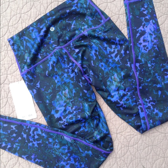 🍃SOLD in bundle :)! 🍃 Lululemon Wunder Under 6 - Picture 3 of 4