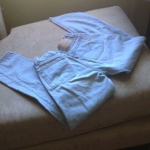 Ladies size 9 LEVI'S 560 jeans