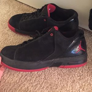 Mens Jordan sneakers (TE III)