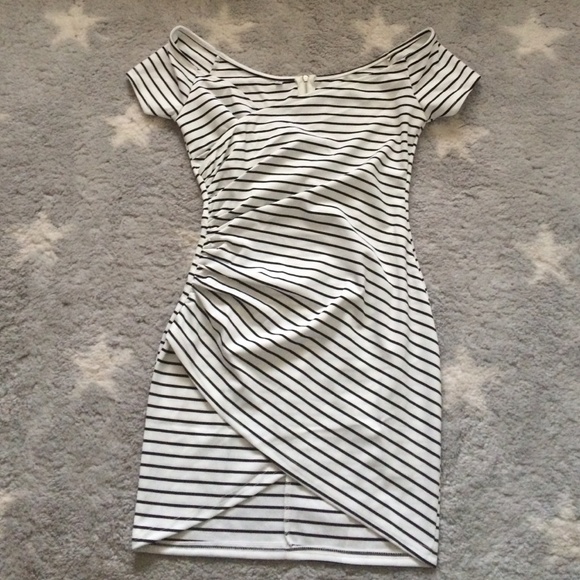 Dresses & Skirts - Off the shoulder crossover style striped dress