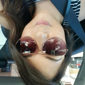 Meet your Posher, Nanya