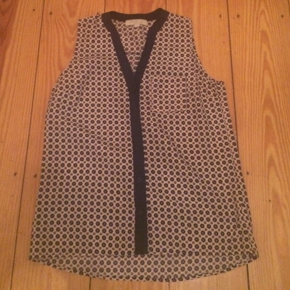 Patterned Button Down Top - Picture 1 of 2