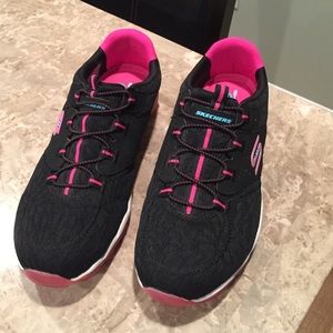 Black sketchers sketch-air lite gym shoes