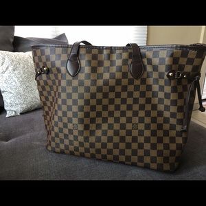 LV Purse