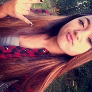 Meet your Posher, Adrianna