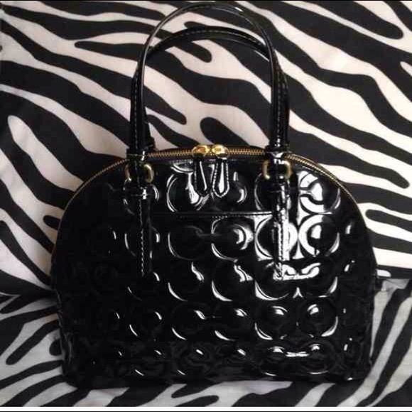 Coach Peyton Op Art Embossed In Black - Picture 4 of 4