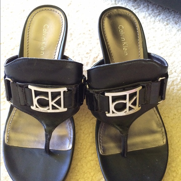 Calvin Klein slip on's