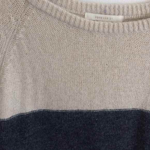 Color Block Sweater - Picture 2 of 2