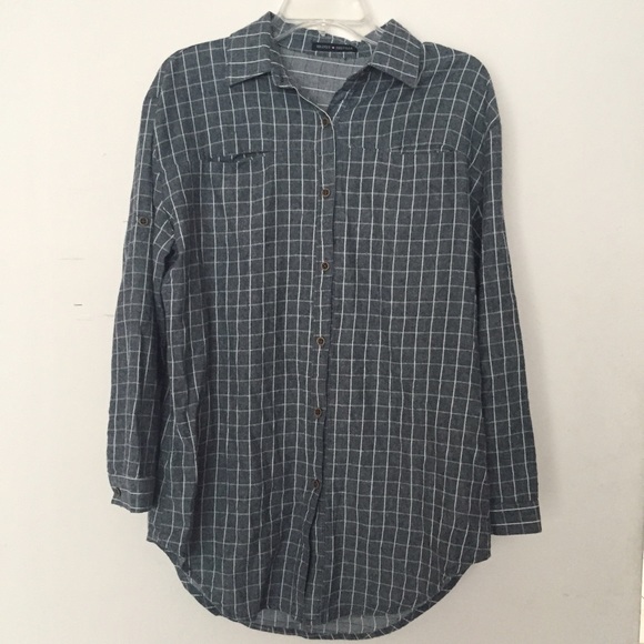 🌜SOLD🌛 Brandy Melville Gray Plaid Susan Flannel - Picture 2 of 4
