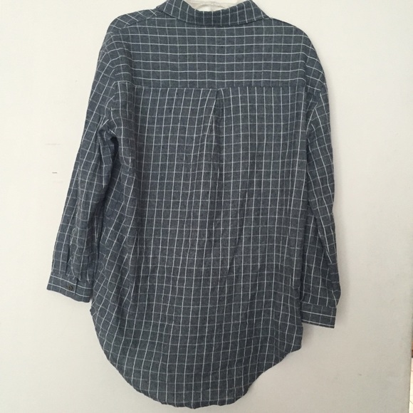 🌜SOLD🌛 Brandy Melville Gray Plaid Susan Flannel - Picture 3 of 4