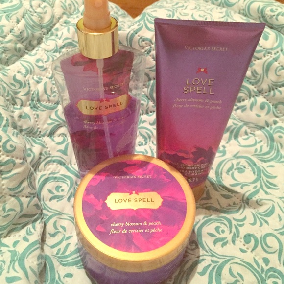 "Love spell" Victoria secret bundle