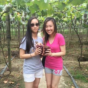 Meet your Posher, Gloria