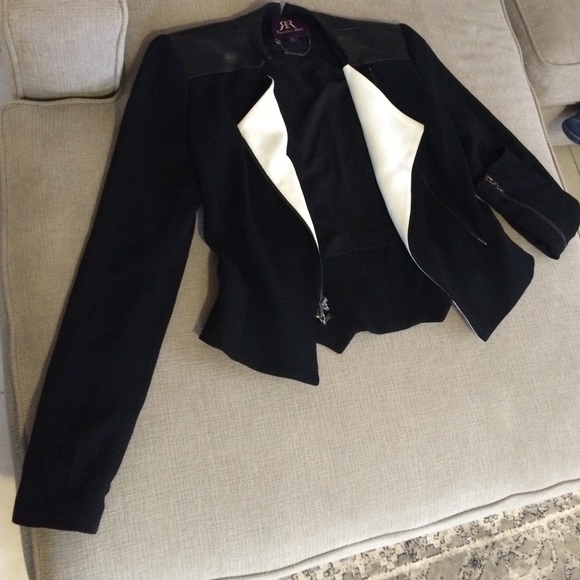 Contrast Lapel peplum blazer