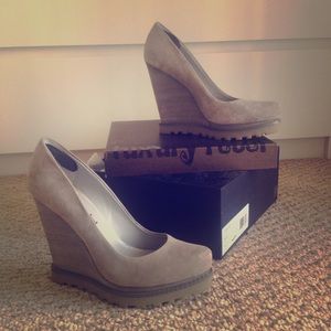 Luxury Rebel Gray Syri Track Sole Suede Wedges