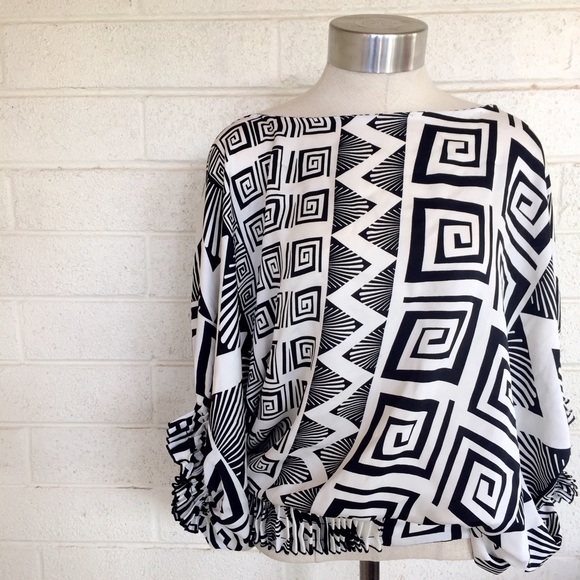 Diane von Furstenberg Tops - 🔴Sold in bundle| Diane Von Furstenberg top