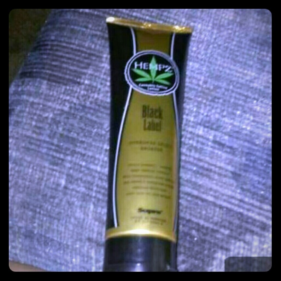 Indoor tanning lotion