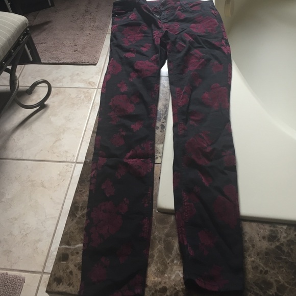 Floral forever 21 jeans.