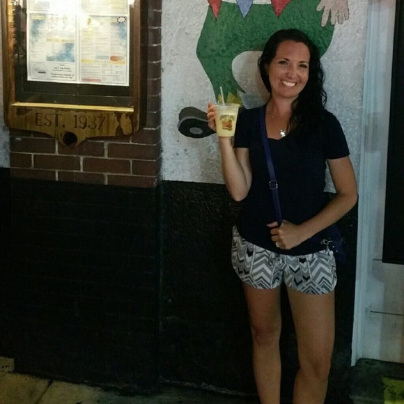 Meet your Posher, Stephanie - Picture 1 of 1