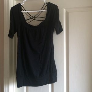 Short-sleeved top