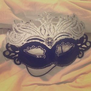 Masquerade mask