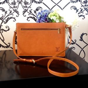 Louis Vuitton Vintage Epi Enghien Bag ❤️ Authentic