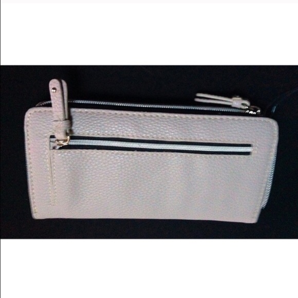 Nine West Wallet - BRAND NEW - Picture 2 of 4