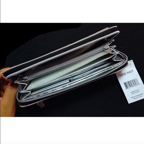 Nine West Wallet - BRAND NEW - Picture 3 of 4
