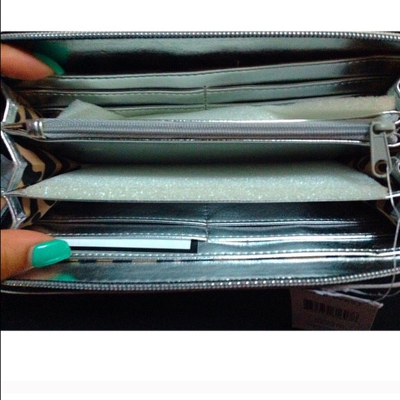 Nine West Wallet - BRAND NEW - Picture 4 of 4