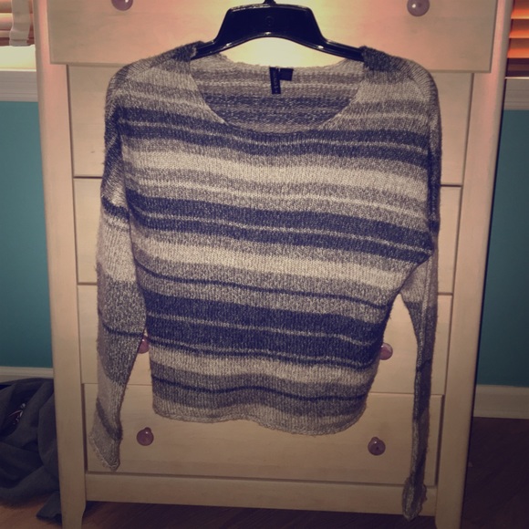 Tilly's sweater