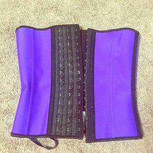 Waist trainer