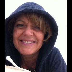 Meet your Posher, Debbie