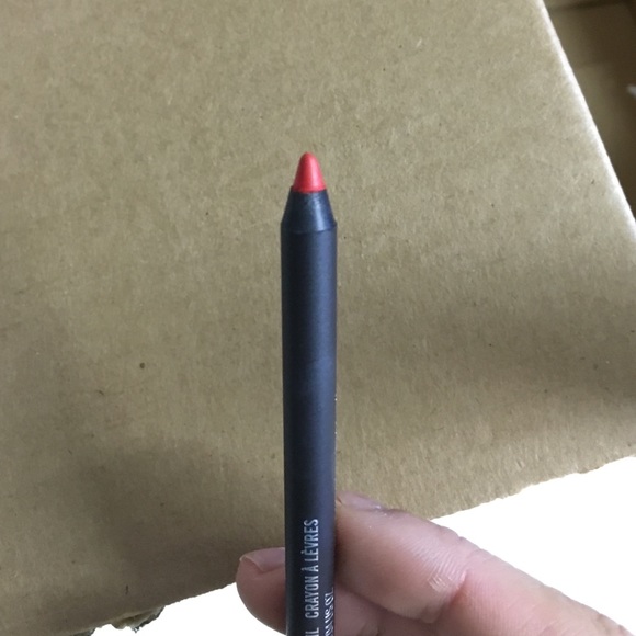 💢SOLD💢MAC "high energy" lip liner NEW! - Picture 4 of 4