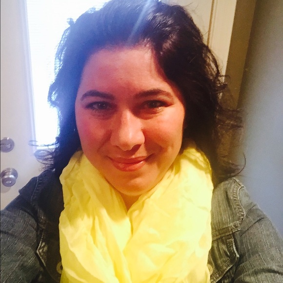 Meet your Posher, Jennifer