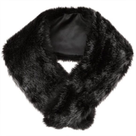 H&M Black Faux Fur Stole (NWOT)