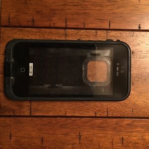 Black lifeproof case for 5/5s