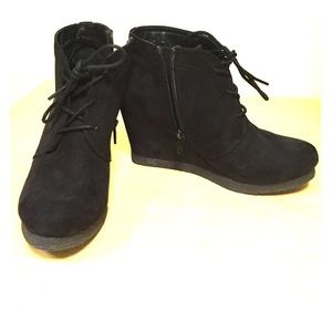 WORN ONCE Merona Booties!!!
