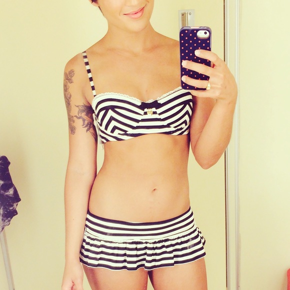 XS Juicy Couture striped bikini underwire