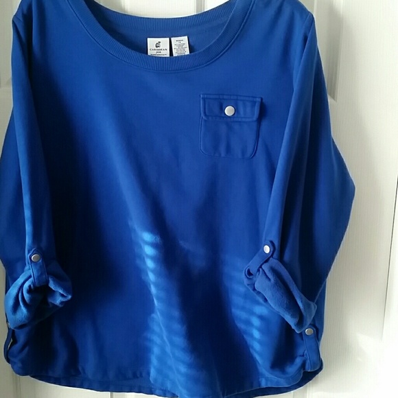 ** PRICE DROP❗️** Dressy sweatshirt